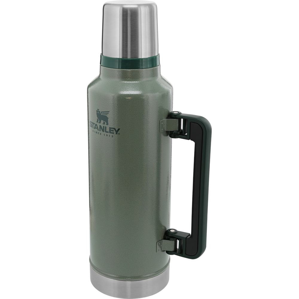 Stanley 1913 Classic Legendary Bottle 2 QT in Hammertone Green | View 3