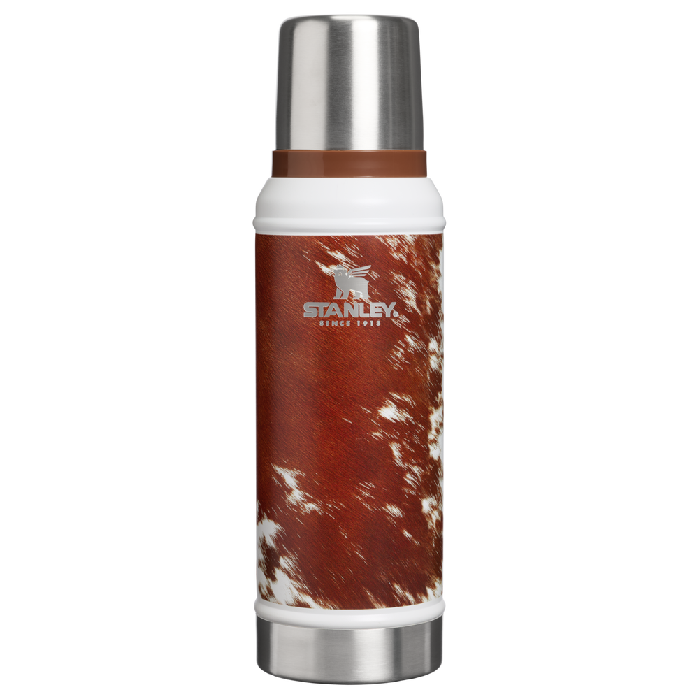 Stanley 1913 The Kacey Musgraves x Stanley 1913 Classic Legendary Bottle 1.0 QT in Kacey Musgraves Rodeo | Front View