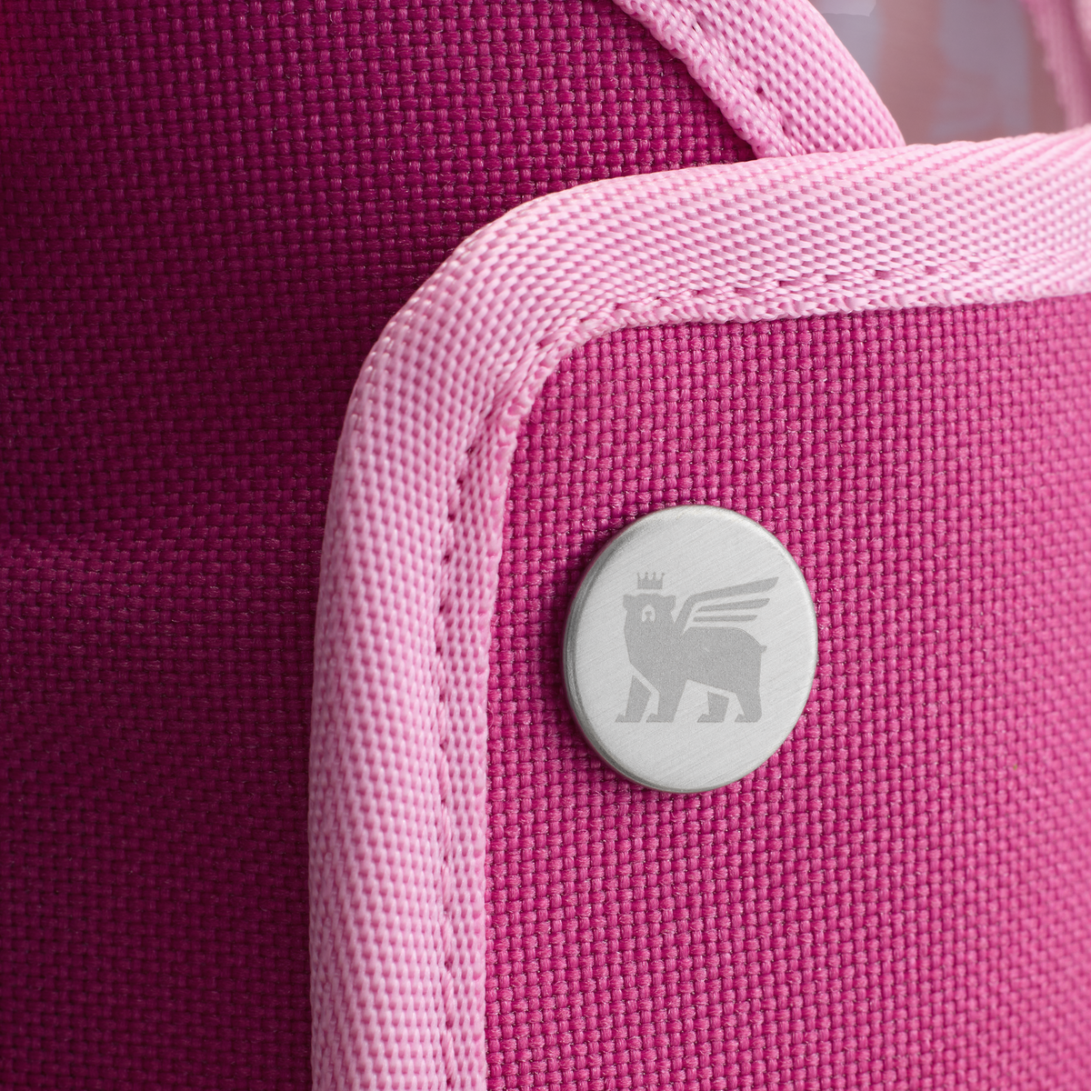 Stanley 1913 The All Day 40 OZ Quencher Carry-All dans Fuchsia | Détaillé Afficher
