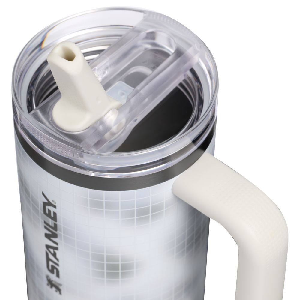 Stanley 1913 The Quencher ProTour Flip Straw Tumbler 30 OZ dans Frost Blur | Couvercle Détaillé Afficher