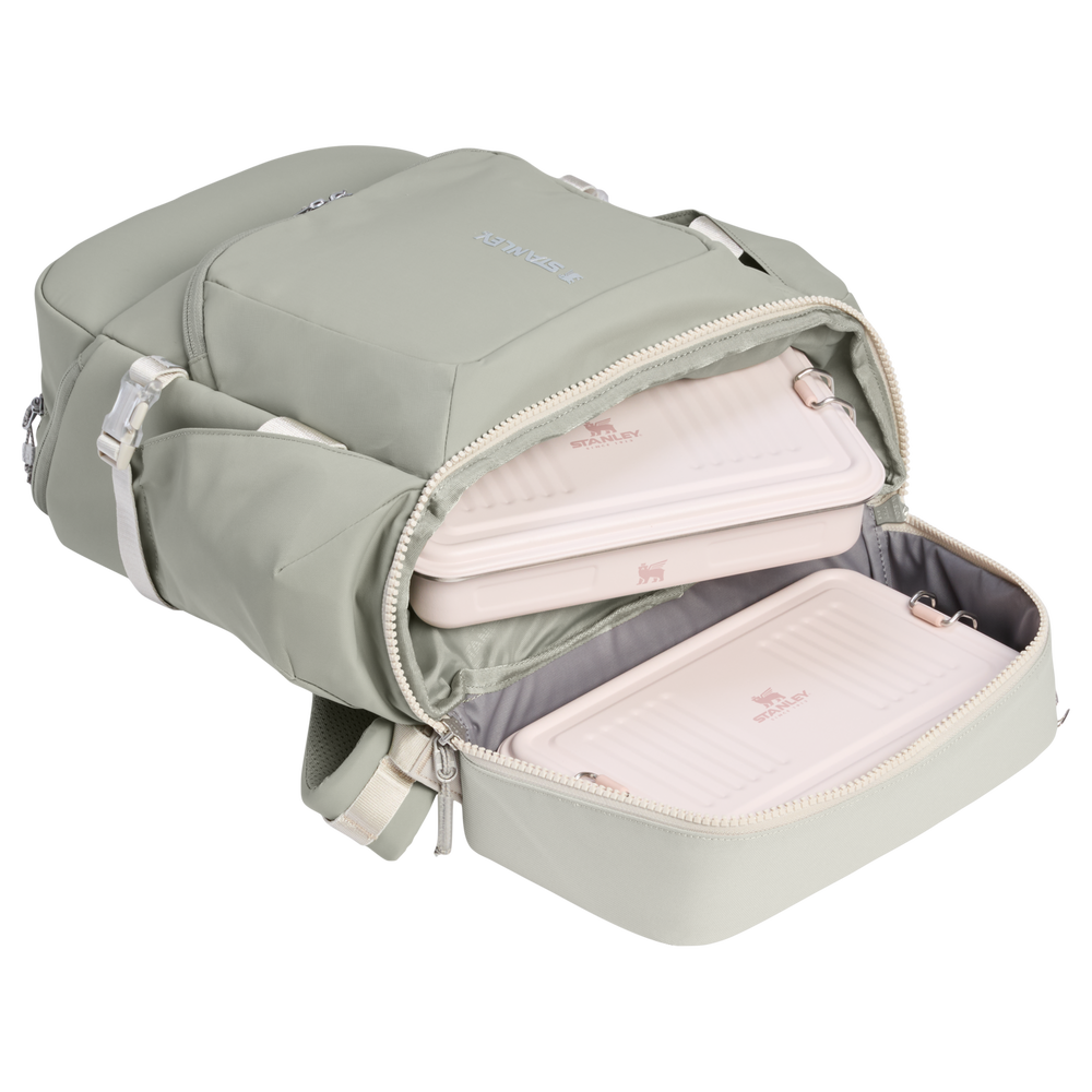 Stanley 1913 The Vitalize™ Backpack 30.9 QT dans Sage Grey | Retour Détaillé Afficher