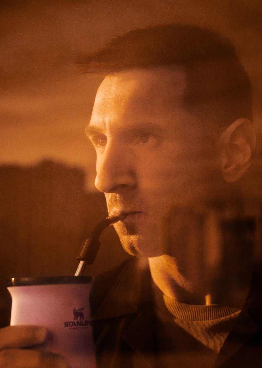 Leo Messi with Stanley 1913